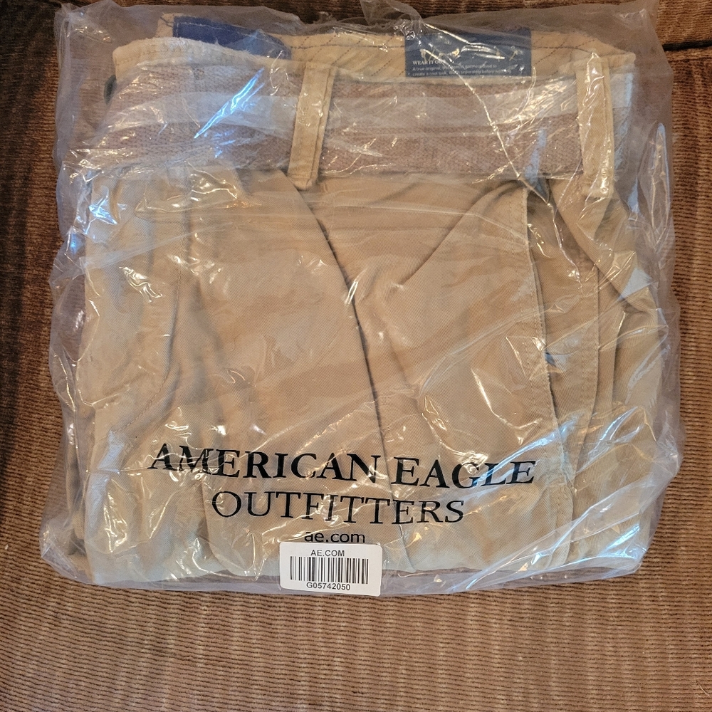 Mens American Eagle Outfitters Khaki Pants 42x32